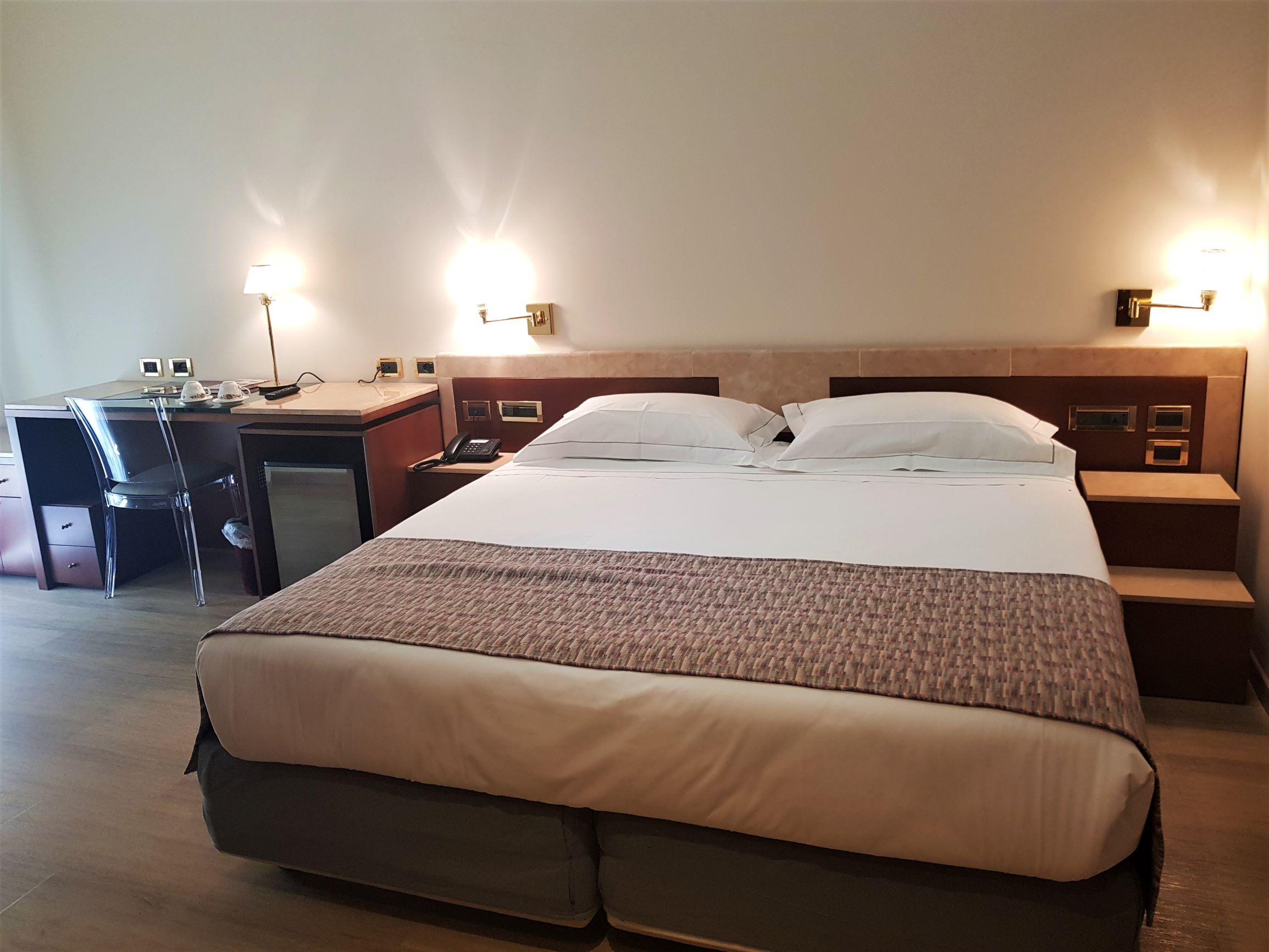 Astra Hotel Ferrara Exteriér fotografie
